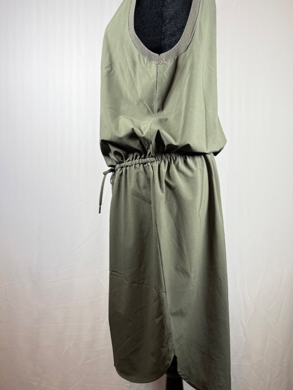ATHLETA olive green Rincon sleeveless dress, featherweight travel, Large - Picture 4 of 9